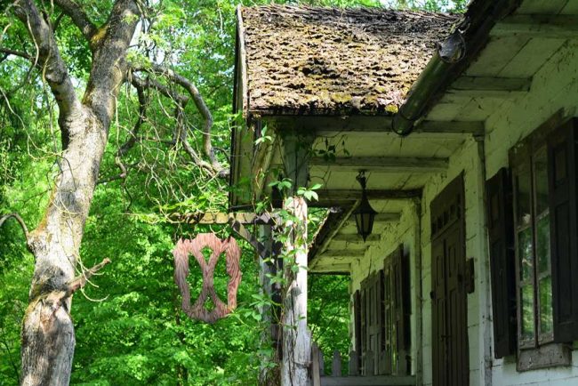 nowa sucha skansen drewniany dworek