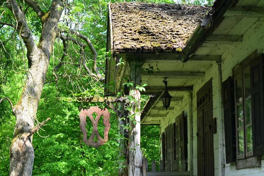 nowa sucha skansen drewniany dworek