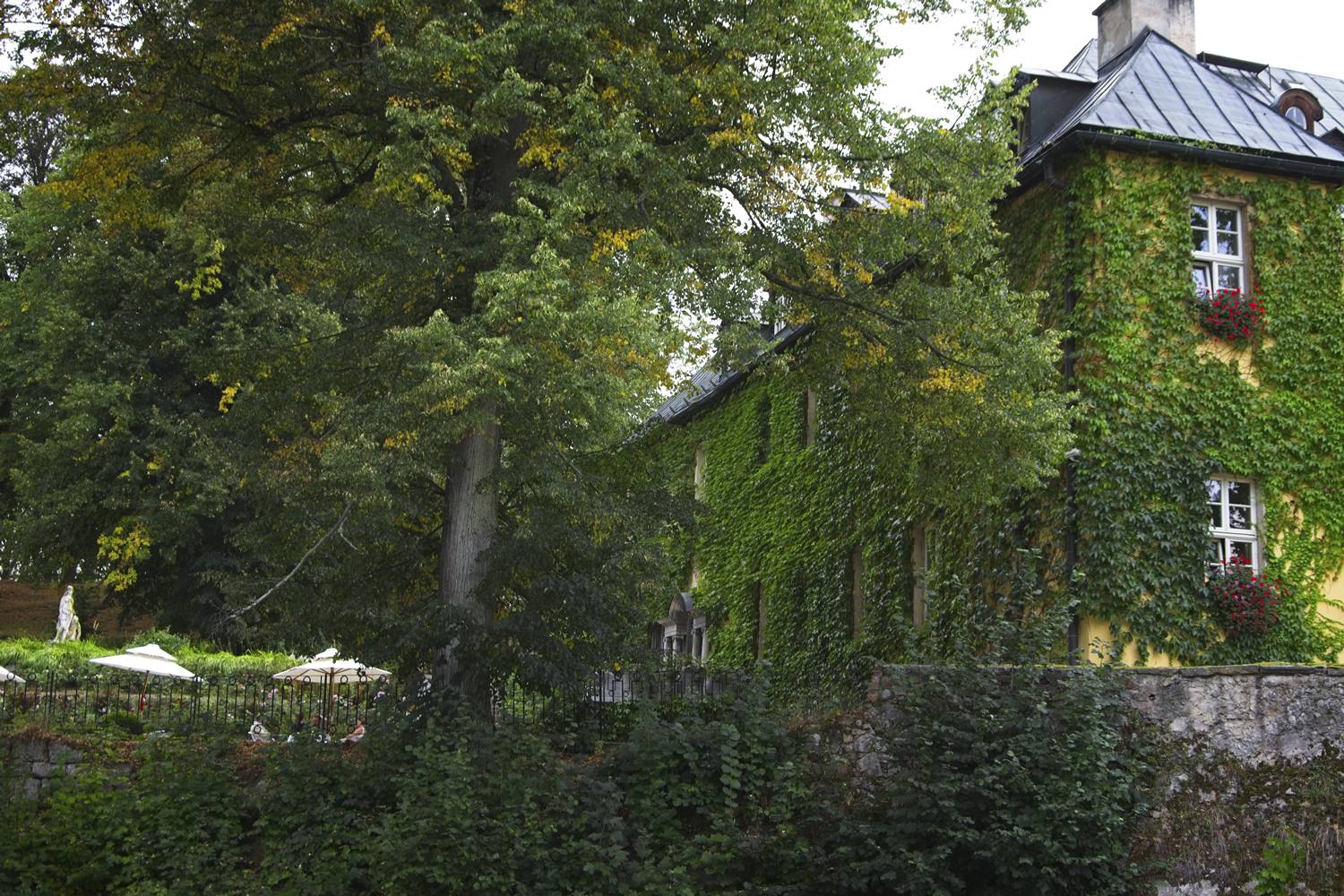 palac staniszow dolina palacow i ogrodow palace i zamki jelenia gora atrakcje dolny slask