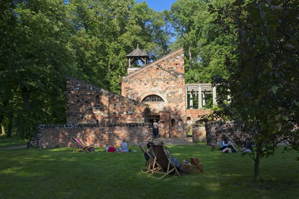 park arkadia kolo lowicza nieborow park