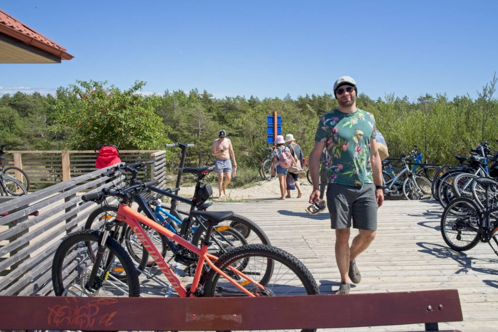 nida kłajpeda trasa rowerowa parkingi rowerowe na plazach r10